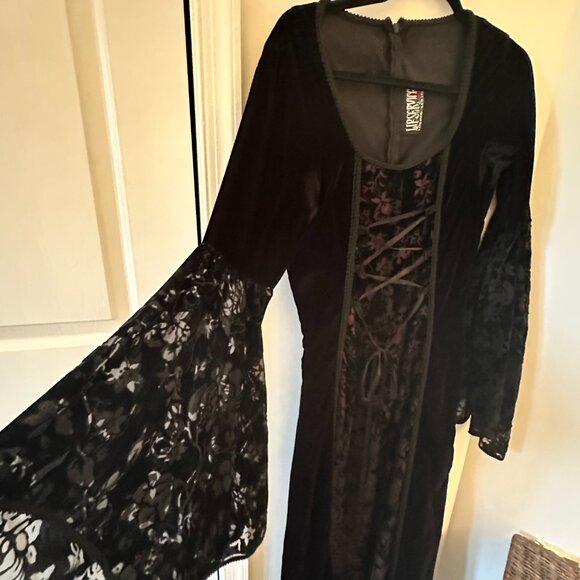 Lip Service Black Velvet Gothic Dress - Picture 4 of 4